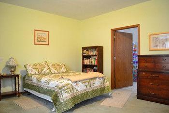 Lazy T Ranch Guest House Manhattan Exteriör bild